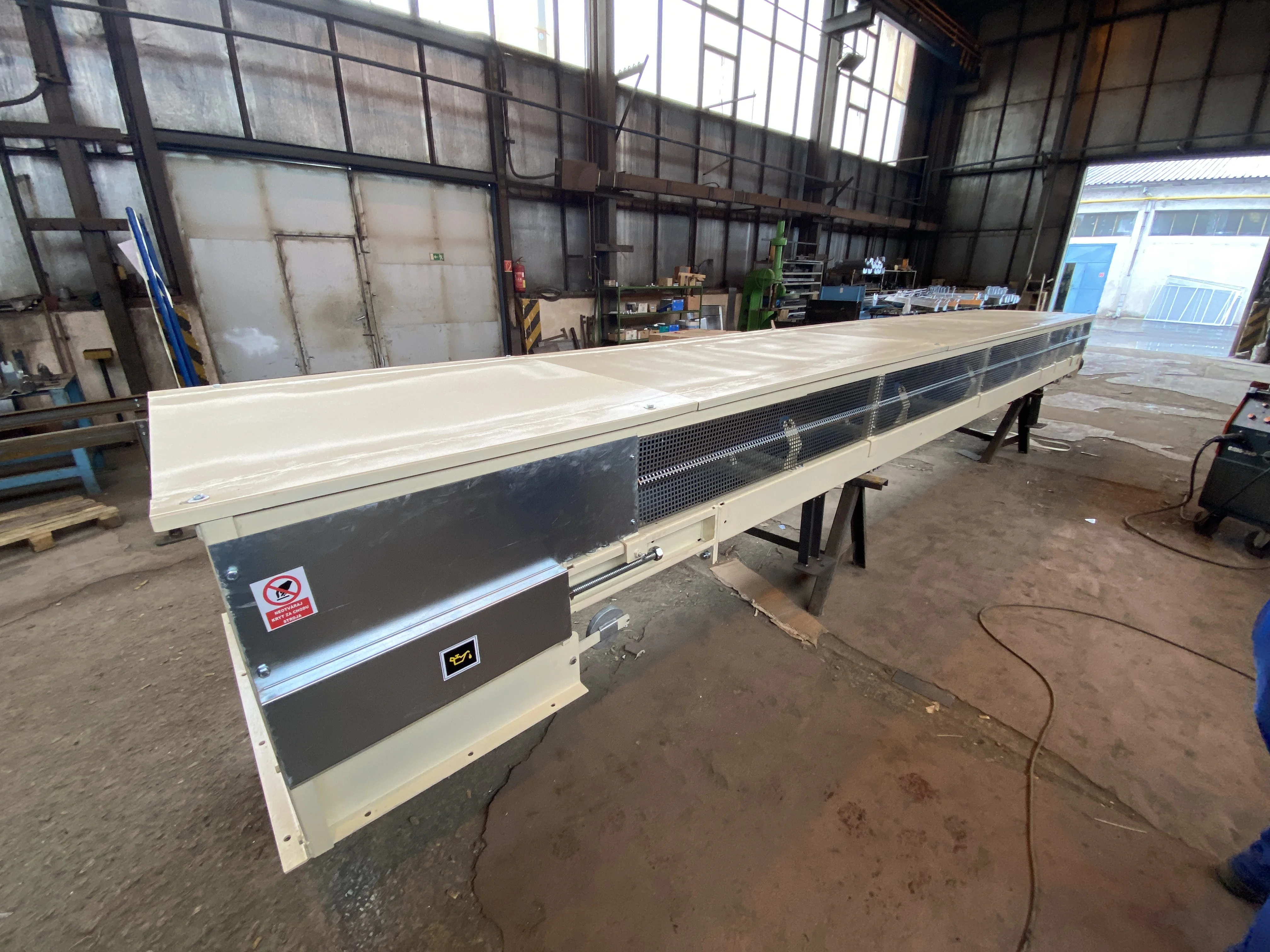 Pásový dopravník ROLLER - realizácia 4 - modulárna konštrukcia pre sypké materiály